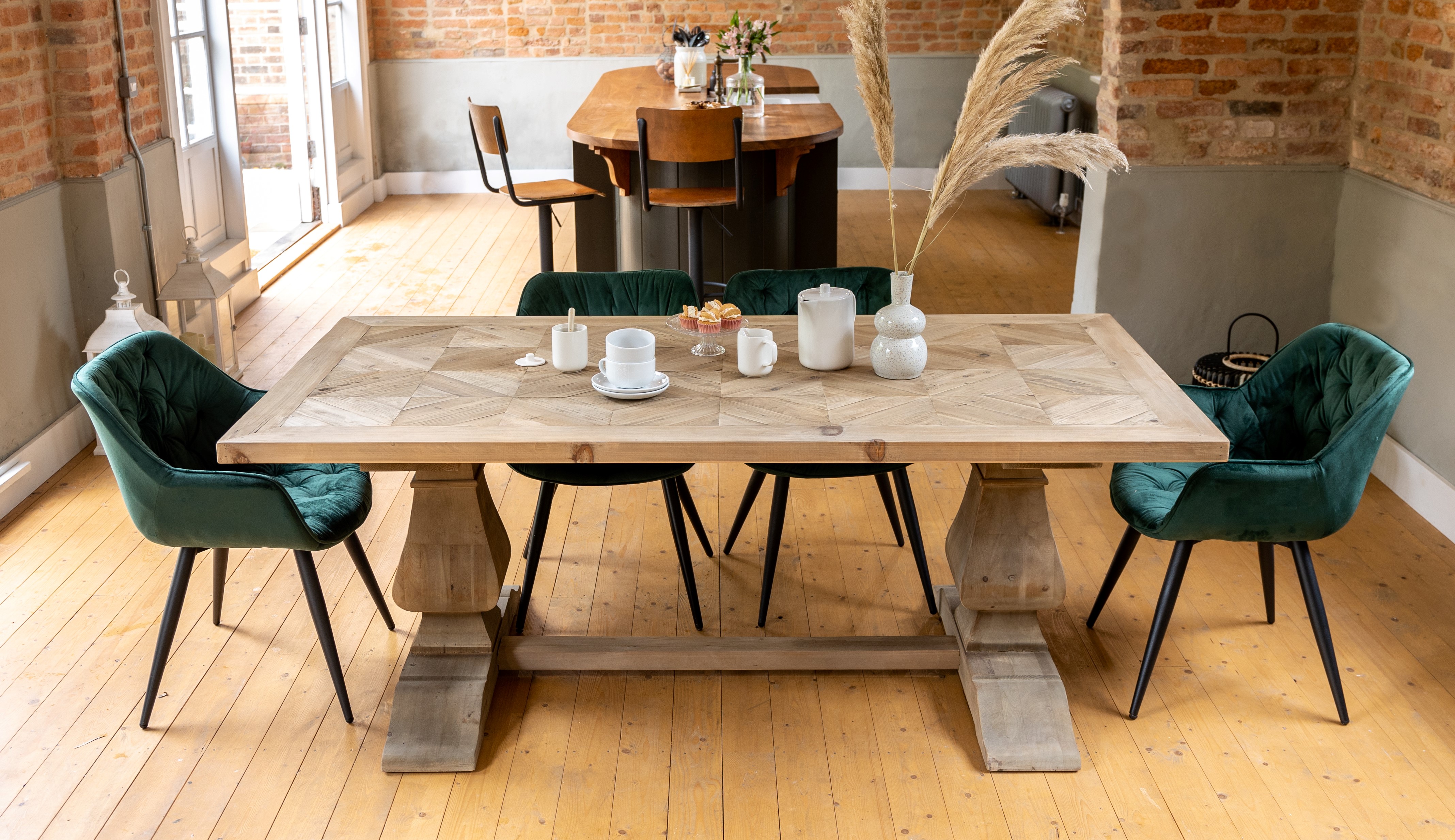 saxton relcaimed pine dining table